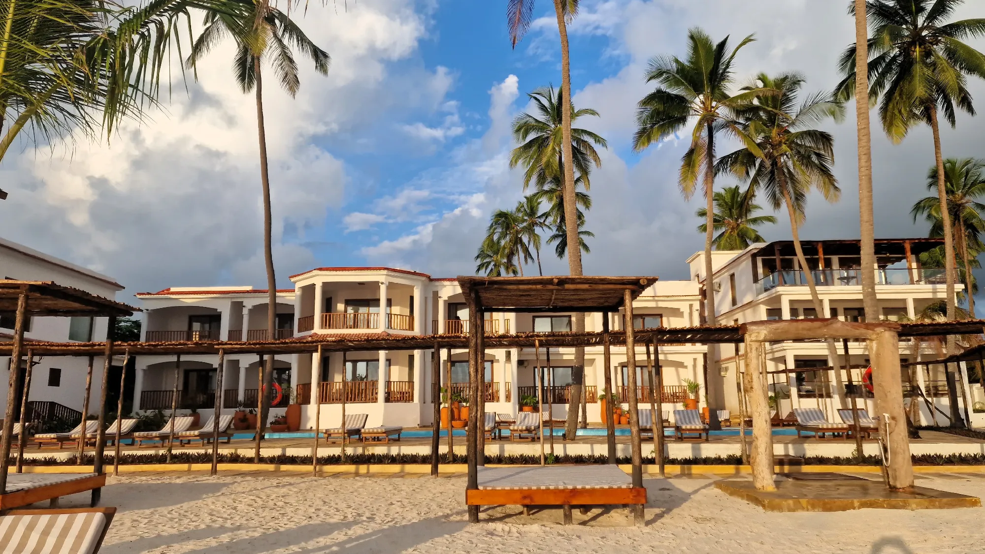 Sansibar | Ruf der Wildnis - Safari & Baden | Dream of Zanzibar ***** & Africa Safari Nyerere Camp | ab/bis Wien