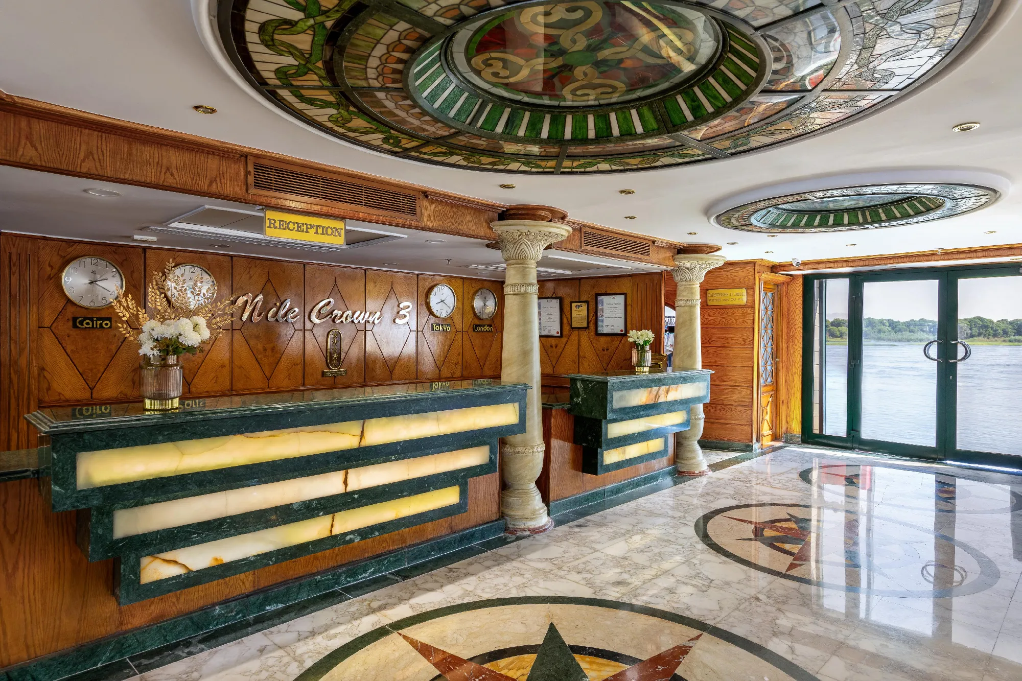 Nilkreuzfahrt & Baden 5***** Nile Crown III & 5***** Hotel Mövenpick Resort & Spa El Gouna