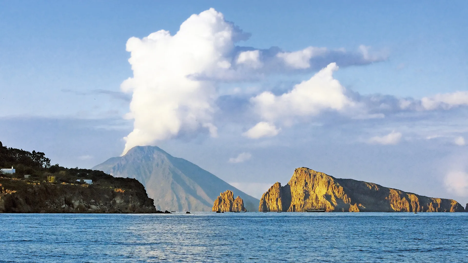 Highlights der Liparischen Inseln erwandern