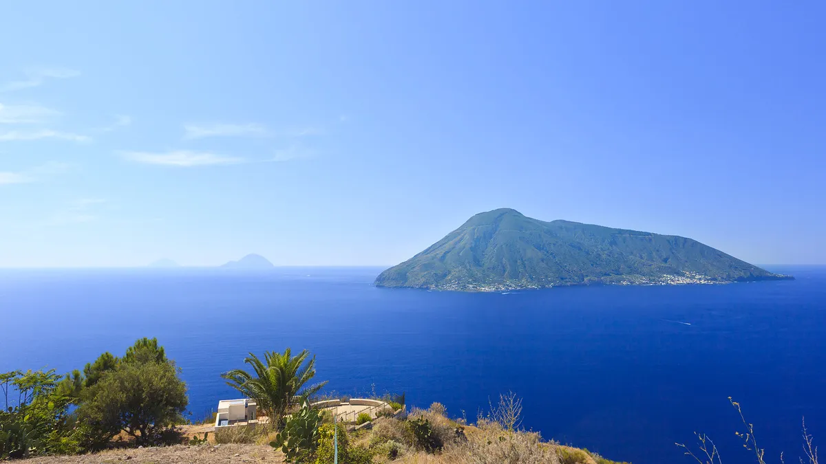 Inselhüpfen – Äolische Inseln | Tanz auf den Vulkanen