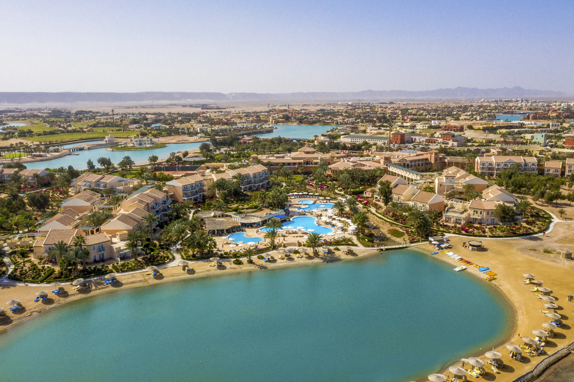 Nilkreuzfahrt & Baden 5***** Nile Crown III & 5***** Hotel Mövenpick Resort & Spa El Gouna