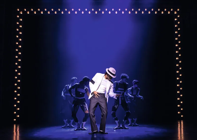 DAS MICHAEL JACKSON MUSICAL | Hamburg mit dem ÖBB Nightjet | ab/bis Wien