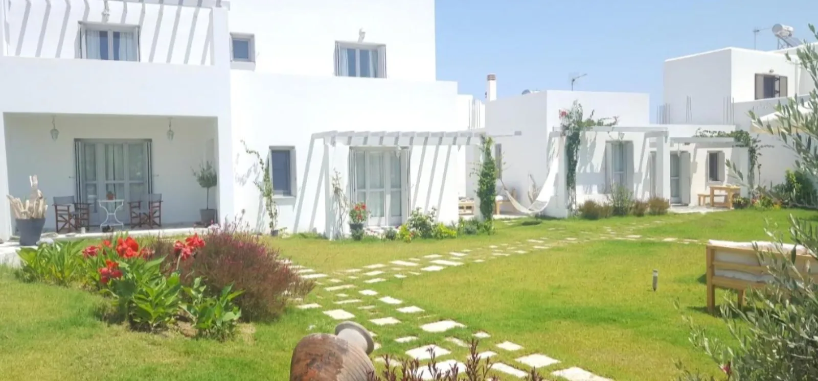 Akrotiri Villas