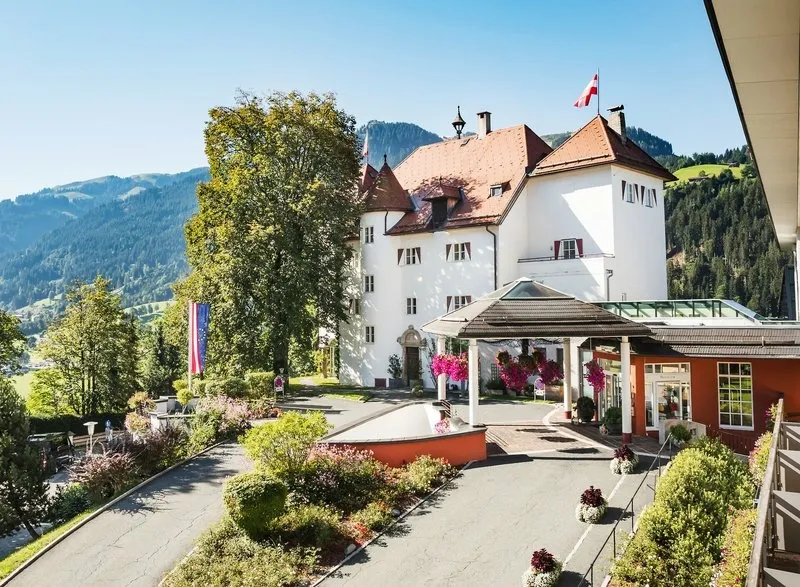 Lebenberg Schlosshotel Kitzbühel tour offer cover