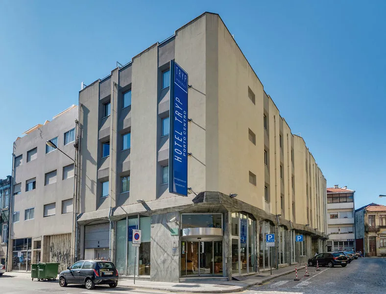 TRYP by Wyndham Porto Centro Hotel tour offer cover