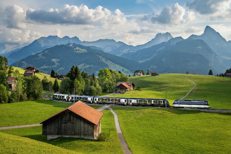 Golden Pass Express Berge & Seen | Schweiz Zugrundreise | Kurz tour offer cover