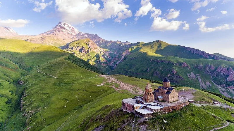 KAUKASUS ǀ Armenien und Georgien: Kaukasische Wege tour offer cover