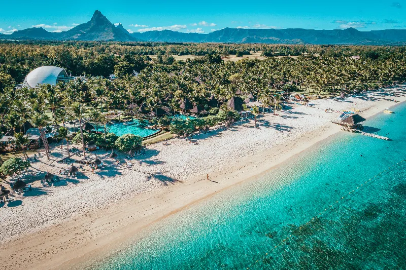 La Pirogue Mauritius tour offer cover