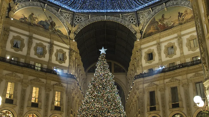 Weihnachtsshopping in Mailand - mit Bergamo und Como tour offer cover